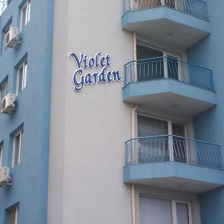 Апартамент Violet Garden